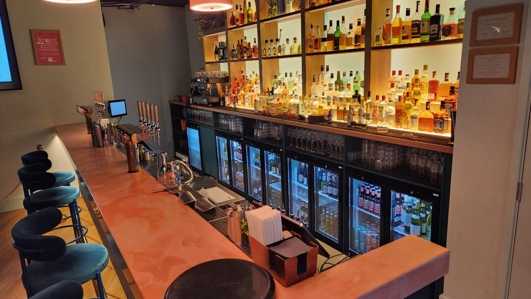 Clays, Canary Wharf